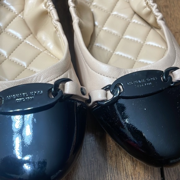 Michael Kors ballet flats. New - Picture 7 of 7